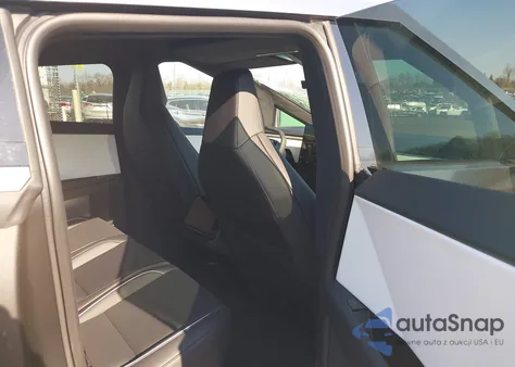 2026 Tesla Cybertruck All-Wheel Drive z USA, uszkodzony, nr VIN 7G2CEHED4TA089855